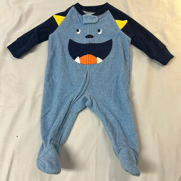 Carter's - long sleeve footed fleece sleeper/pajamas. Size 3 months - Picture 1 of 4